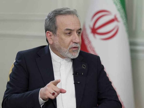 عراقچی: تبادل با واسطه پیام میان ایران و آمریکا در جریان است اما نام این روند مذاکره نیست