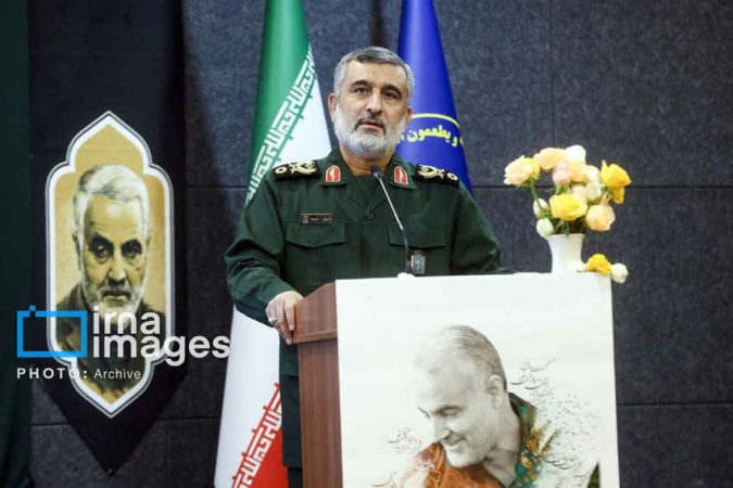 زندگینامه سردار امیرعلی حاجیزاده؛ فرماندهای در آسمان اقتدار زندگینامه سردار امیرعلی حاجیزاده؛ فرماندهای در آسمان اقتدار