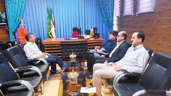 بازدید سرزده فرماندار از ادارات سطح شهر مهران بازدید سرزده فرماندار از ادارات سطح شهر مهران