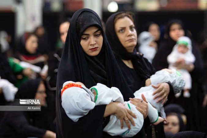 لالایی در میانه بحران؛ زنان ایرانی و آرامش آموخته از عاشورا لالایی در میانه بحران؛ زنان ایرانی و آرامش آموخته از عاشورا