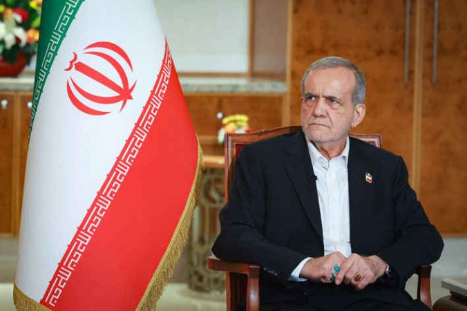 رئیسجمهور: اگر تجاوز رژیم صهیونیستی بی پاسخ میماند، به یک جنگ فراگیر در منطقه منجر میشد رئیسجمهور: اگر تجاوز رژیم صهیونیستی بی پاسخ میماند، به یک جنگ فراگیر در منطقه منجر میشد