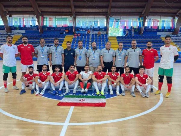 فوتسالیتهای ناشنوا با شکست برزیل بر بام دنیا ایستادند فوتسالیتهای ناشنوا با شکست برزیل بر بام دنیا ایستادند