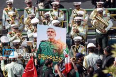 همراهی شخصیتها با مردم در تشییع «شهدای اقتدار ملی»؛ از روسای قوا تا شمخانی مجروح همراهی شخصیتها با مردم در تشییع «شهدای اقتدار ملی»؛ از روسای قوا تا شمخانی مجروح