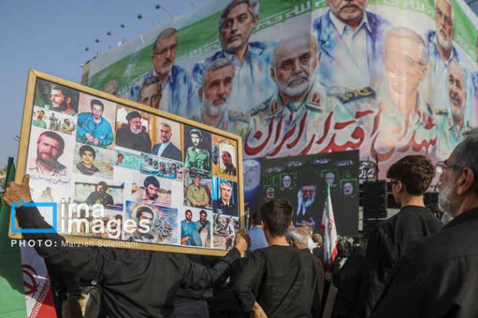 ایران به پا خاست؛ تجلی وحدت ملی در وداع با شهدای راه وطن ایران به پا خاست؛ تجلی وحدت ملی در وداع با شهدای راه وطن