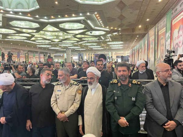 بزرگداشت شهدای اقتدار در مصلی تهران با حضور سران قوا/ دیدگاه مقامات درمورد جنگ ۱۲ روزه بزرگداشت شهدای اقتدار در مصلی تهران با حضور سران قوا/ دیدگاه مقامات درمورد جنگ ۱۲ روزه