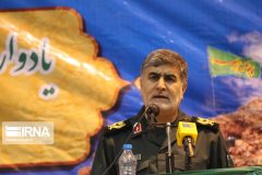 انس نسل جوان با فرهنگ شهادت در تشییع پیکر شهدای گمنام موج می زد انس نسل جوان با فرهنگ شهادت در تشییع پیکر شهدای گمنام موج می زد
