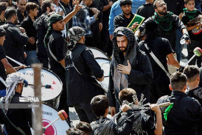 سوگ عاشورایی ایلامیان؛ از چمر تا تعزیه سوگ عاشورایی ایلامیان؛ از چمر تا تعزیه
