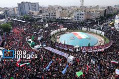 همبستگی حول محور مشترک «وطن» احساس تنهایی را التیام میبخشد همبستگی حول محور مشترک «وطن» احساس تنهایی را التیام میبخشد