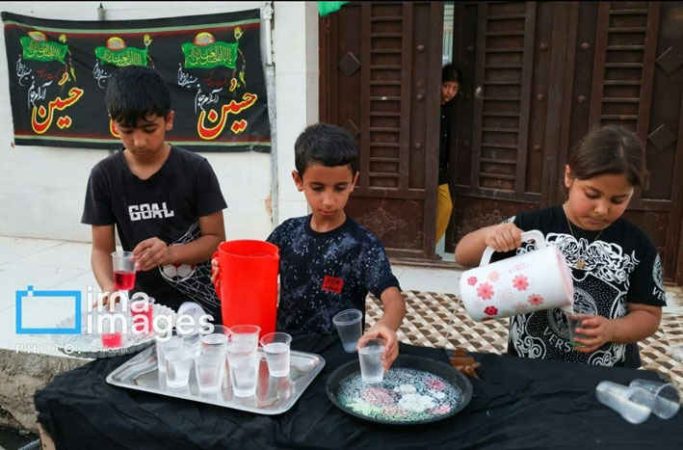 وقتی صدای یاحسین از دل کودکان بلند میشود وقتی صدای یاحسین از دل کودکان بلند میشود