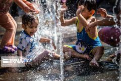 گرمازدگی در کمین است؛ توصیههای کاربردی از زبان مادران گرمازدگی در کمین است؛ توصیههای کاربردی از زبان مادران