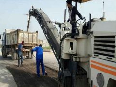 آغاز عملیات آسفالت معابر مهران برای استقبال از زائران اربعین آغاز عملیات آسفالت معابر مهران برای استقبال از زائران اربعین