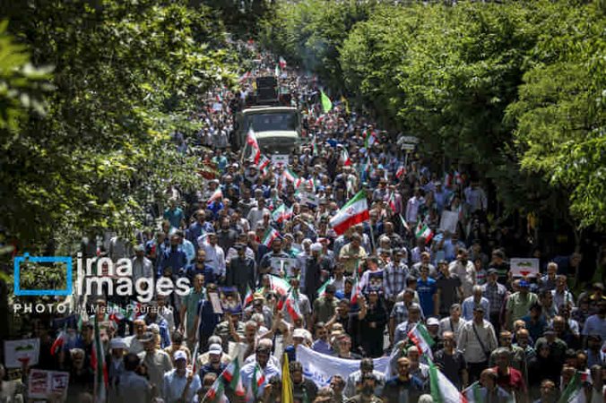 چرایی تولید آثار موسیقایی با مضمون میهن/«ایران ایران» جان تازهای در مردم ایجاد کرد چرایی تولید آثار موسیقایی با مضمون میهن/«ایران ایران» جان تازهای در مردم ایجاد کرد