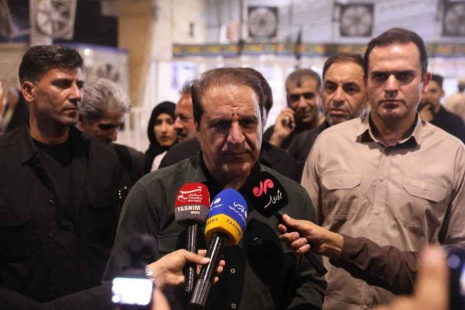 استاندار ایلام در جمع خبرنگاران: همه تمهیدات برای بازگشت زوار اندیشیده شده است استاندار ایلام در جمع خبرنگاران: همه تمهیدات برای بازگشت زوار اندیشیده شده است