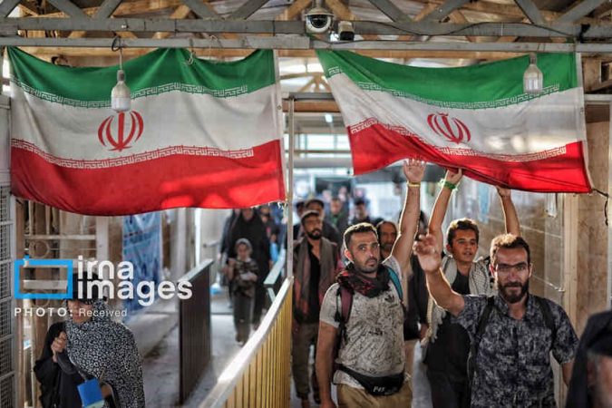 تردد بیش از ۲ میلیون و ۸۸۰ هزار زائر از مرز مهران تردد بیش از ۲ میلیون و ۸۸۰ هزار زائر از مرز مهران