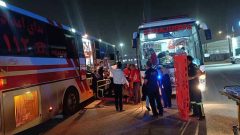 انتقال ۲۳ زائر جانباخته و مصدوم از عراق به مرز مهران انتقال ۲۳ زائر جانباخته و مصدوم از عراق به مرز مهران