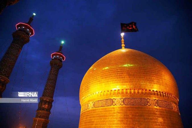 هشت فراز از زندگی امام رئوف حضرت امام علی بن موسی الرضا(ع) هشت فراز از زندگی امام رئوف حضرت امام علی بن موسی الرضا(ع)