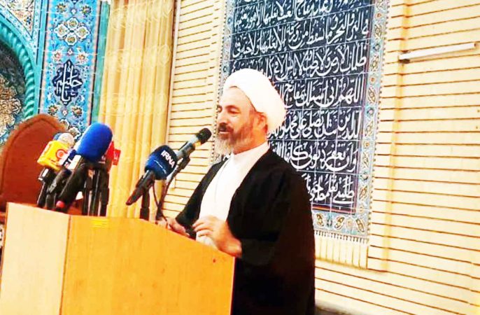 تأکید نماینده ولی‌فقیه بر ضرورت حمایت از هنرمندان و پرهیز از تخریب رسانه‌ای
