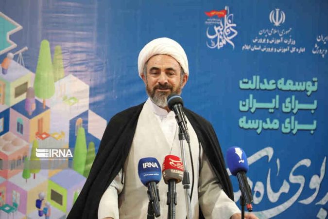 امام جمعه ایلام: تحصیل، تهذیب و ورزش؛ سلاح دانشآموزان در برابر جنگ نرم دشمن است امام جمعه ایلام: تحصیل، تهذیب و ورزش؛ سلاح دانشآموزان در برابر جنگ نرم دشمن است
