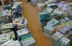 توزیع کامل کتابهای درسی مستلزم انتخاب رشته دانشآموزان است توزیع کامل کتابهای درسی مستلزم انتخاب رشته دانشآموزان است
