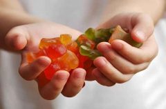 پاستیل؛ دانستیها، فواید، مضرات و طرز تهیه خانگی آن پاستیل؛ دانستیها، فواید، مضرات و طرز تهیه خانگی آن