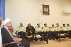 امامجمعه ایلام: نیروی انتظامی در خط مقدم دفاع از مردم قرار دارد امامجمعه ایلام: نیروی انتظامی در خط مقدم دفاع از مردم قرار دارد