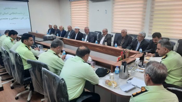 معتمدین و بزرگان، بازوان مؤثر پلیس در حفظ نظم و آرامش اجتماعیاند معتمدین و بزرگان، بازوان مؤثر پلیس در حفظ نظم و آرامش اجتماعیاند