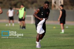 واکنش جالب اوریه به پوشیدن پیراهن پرسپولیس واکنش جالب اوریه به پوشیدن پیراهن پرسپولیس