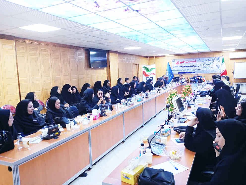 پوشش رایگان برای دهکهای پایین و حمایت از بیماران خاص توسط بیمه سلامت ایلام + گزارش تصویری