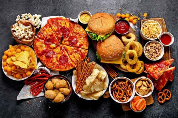 سپر دفاعی بدن را با نخوردن این غذاها تقویت کنید