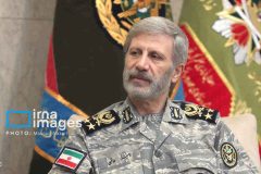 سرلشکر حاتمی: وحدت ارتش و سپاه سرمایه‌ای راهبردی برای تثبیت امنیت ملی است