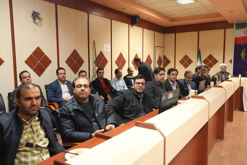 رئیس مرکز تحقیقات کشاورزی ایلام: توسعه پایدار نیازمند دادههای پژوهشی و مطالعات میدانی است