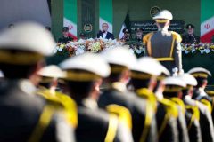 پزشکیان: ارتش دژ مستحکم حکومت و ملت ایران است پزشکیان: ارتش دژ مستحکم حکومت و ملت ایران است