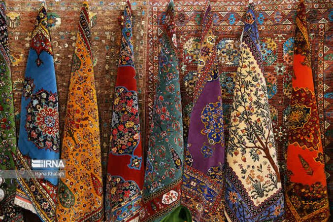 فرش ایرانی زیر پای تاریخ، از واتیکان تا پادشاهان فرش ایرانی زیر پای تاریخ، از واتیکان تا پادشاهان