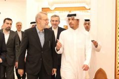 قطر: لاریجانی و آل ثانی درباره مذاکرات ایران و آمریکا گفت‌وگو کردند