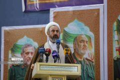 امام‌جمعه ایلام: اقتدار ایران اسلامی دشمن را به عقب‌نشینی واداشت