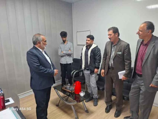 فرماندار:رضایتمندی مردم معيار اصلي خدمت ما مسئولین باید باشد