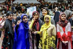 دختران؛ آیندهسازان در پیچ و خم چالشها و فرصتها دختران؛ آیندهسازان در پیچ و خم چالشها و فرصتها