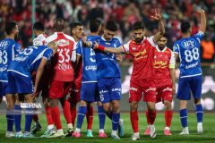 پوپولیسم در فوتبال ایران؛ استقلال و پرسپولیس قربانی «مدیریت سکویی» پوپولیسم در فوتبال ایران؛ استقلال و پرسپولیس قربانی «مدیریت سکویی»