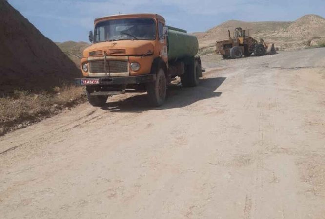 ساخت راه دسترسی به گذرگاه مرزی چیلات دهلران آغاز شد