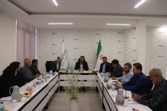 مدیرکل بنیاد شهید و امور ایثارگران استان ایلام در جلسه با مدیران بیمه دی استان تاکید کرد؛ مدیرکل بنیاد شهید و امور ایثارگران استان ایلام در جلسه با مدیران بیمه دی استان تاکید کرد؛